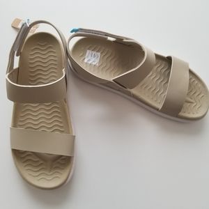 NWT Native Ellis Sandal